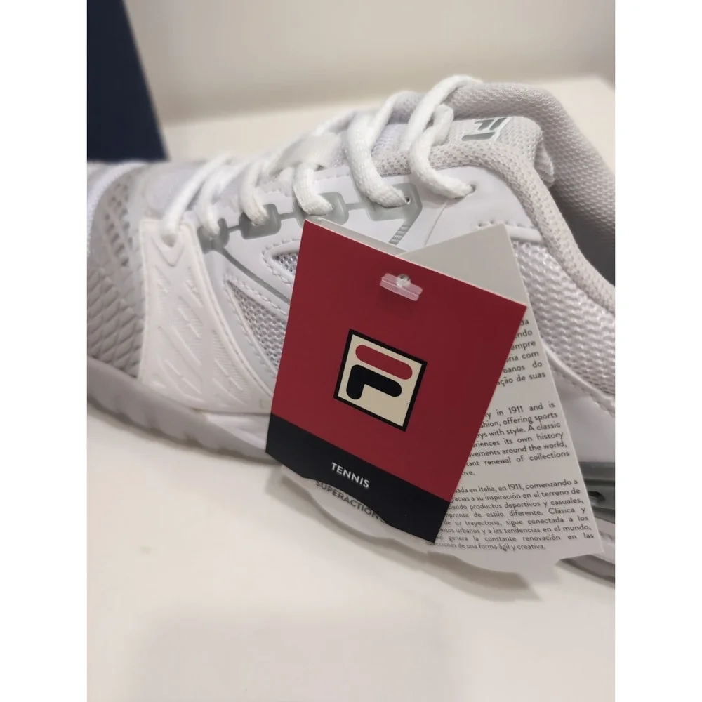 NWB FILA Cage Delirium Women's Tennis Sneakers White/Gray Size 9.5